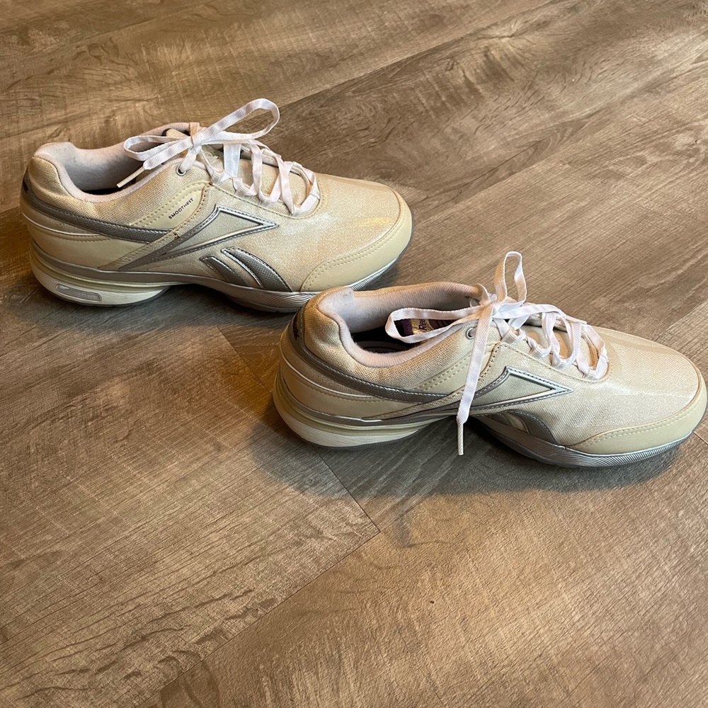 Reebok smooth fit easy tone shoes